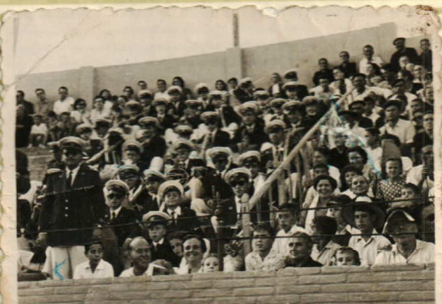 AO 1957  EN LOS TOROS  Fotografa cedida por Anastasio Camino